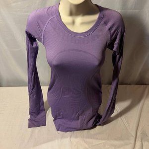 Lululemon Swiftly Tech T Shirt Women Size 2 Purple Long Sleeve Thumb Hole Fitted
